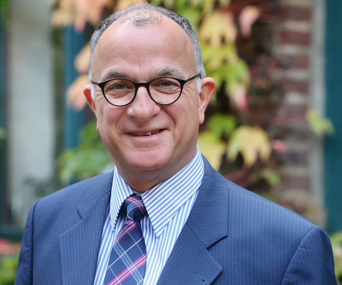 Portrait Prof. Dr. Martin Maslaton