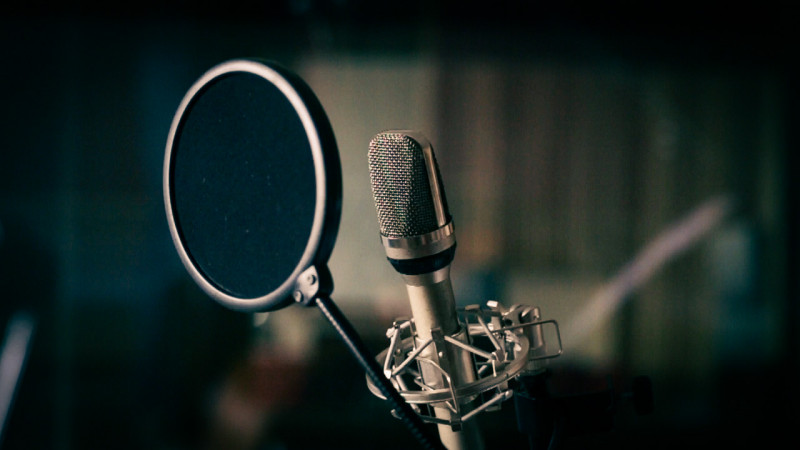 Bild zu Neu: Der MASLATON Newsletter Podcast – Aktuelles Recht kompakt zum Hören