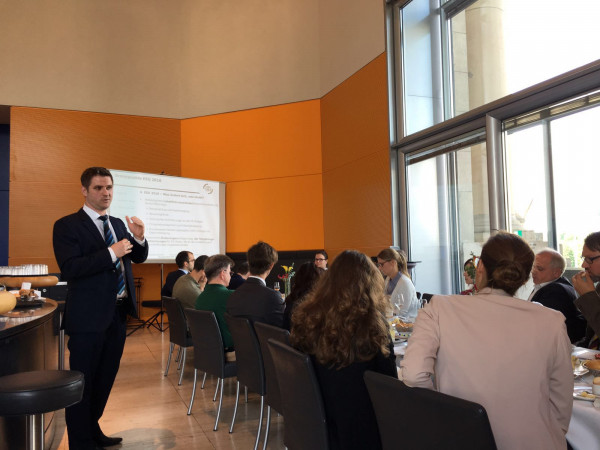 Schulen Sie Ihre Mitarbeiter! Bild zu Schulen Sie Ihre Mitarbeiter!