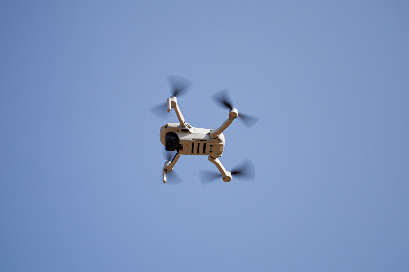 Bild zu TÜV zertifiziert weltweit erste Drohne nach neuen EU-Regeln