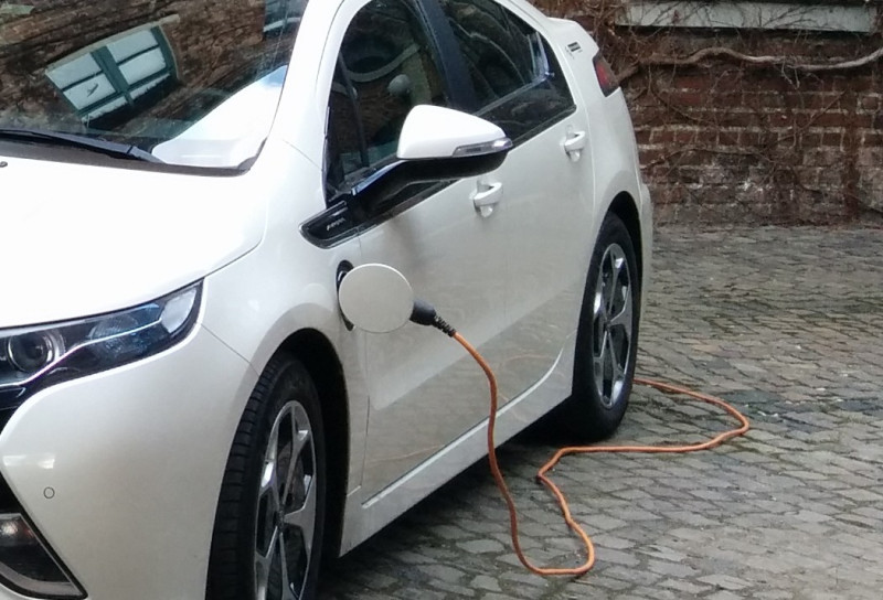 Bild zu Elektromobilitätsgesetz (EmoG) seit dem 12. Juni 2015 in Kraft